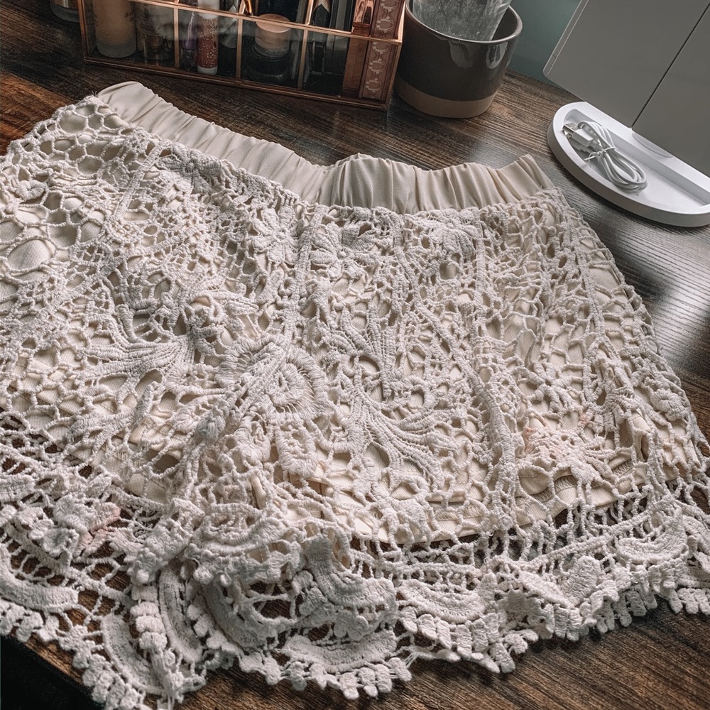 Lace shorts. Cream. Worn like new.